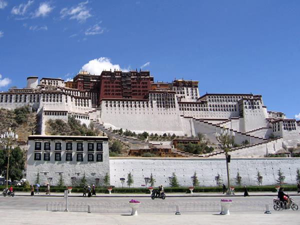 Nepal, Tibet and Bhutan cultural tours