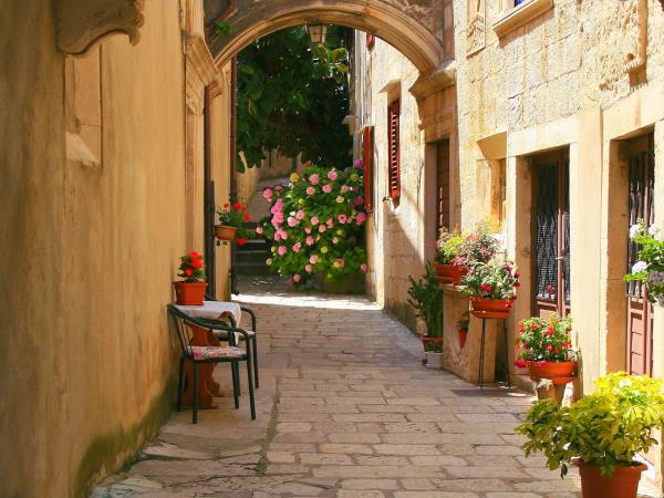 Small group cycling holiday in Croatia