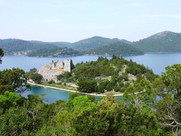 Small group cycling holiday in Croatia