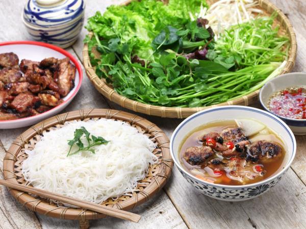 Vietnam adventure holiday, Pho, Fun & Sun