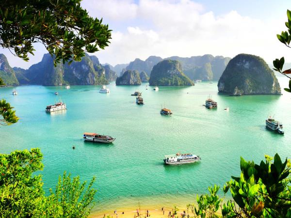 Vietnam adventure holiday, Pho, Fun & Sun