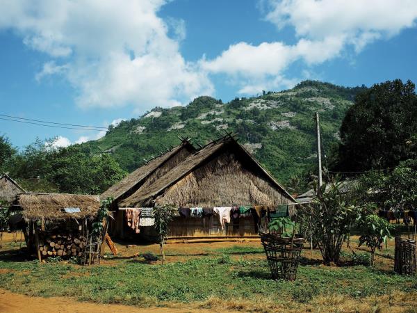 Laos cycling & village experience tour