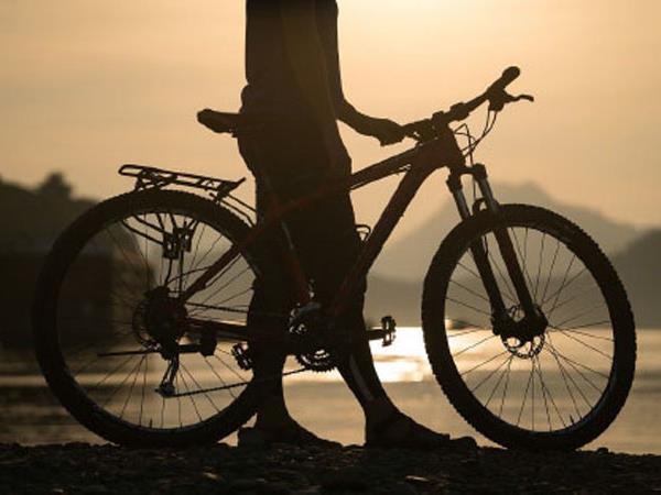 Northern Thailand to Laos cycling holiday