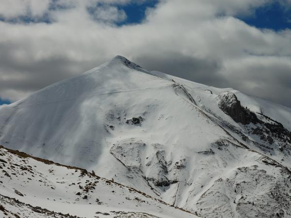 Guided snowshoeing holiday in the Pyrenees