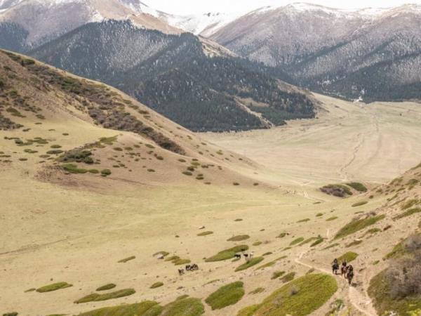 Uzbekistan and Kyrgyzstan group tour