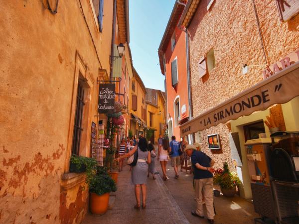 Luberon self guided cycling holiday in France