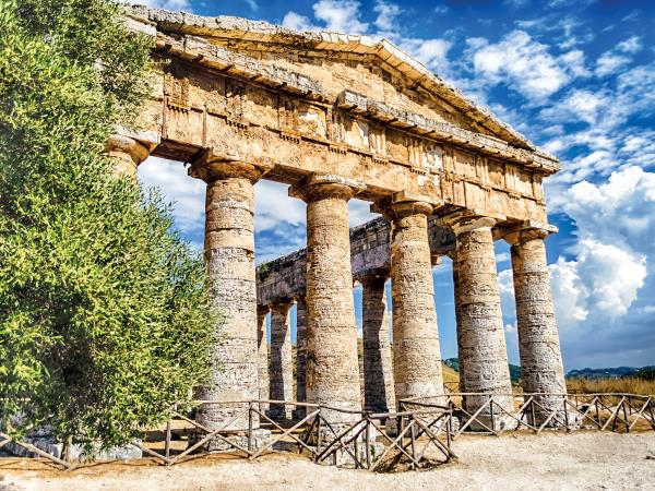 Sicily self guided walking holiday in Italy