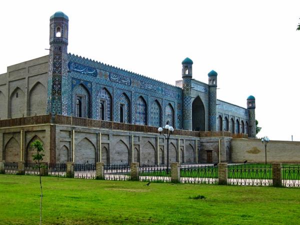 Uzbekistan cultural holiday, the Great Silk Road
