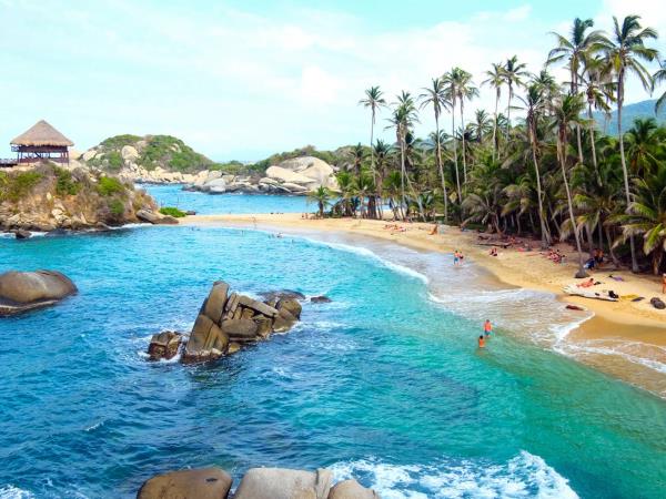 Colombia tailor made holiday, culture and coast