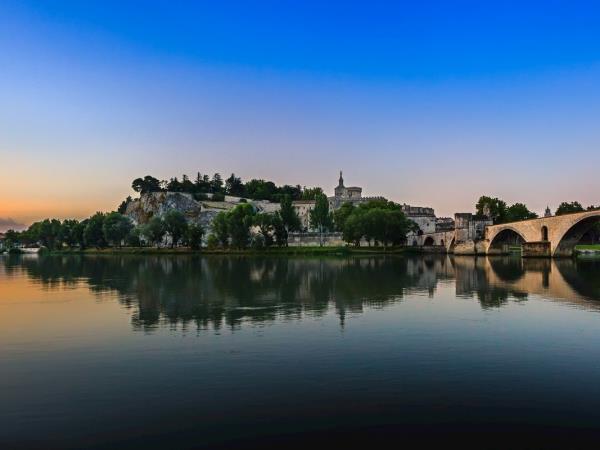 Avignon walking holiday in France