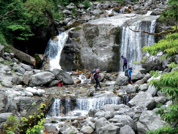 Great Himalaya Trail trek across Nepal