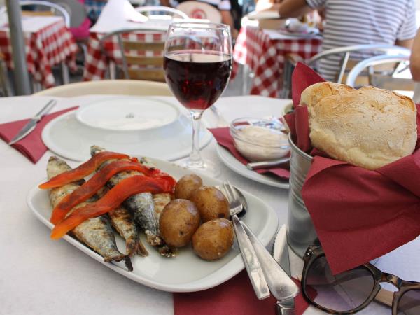 Portugal palaces and coast walks holiday