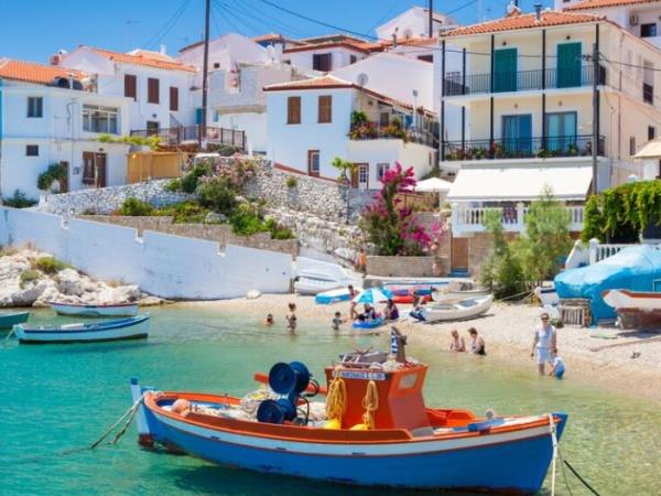 Saronic Islands sailing holiday in Greece