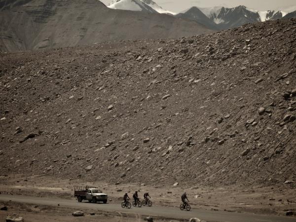 Ladakh hike, bike and raft in India holiday