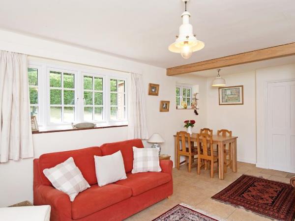 South Downs 2 bedroom cottage, England