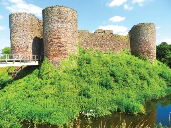 Offa’s Dyke walking holiday in Wales & England