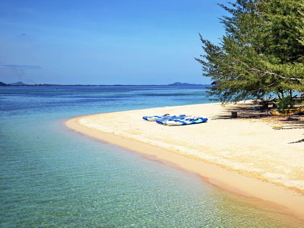 West Malaysia and Borneo small group tour