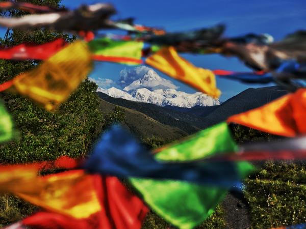 Sichuan to Tibet overland tour