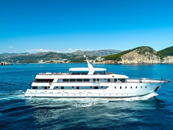 Croatia cruise holiday from Dubrovnik, Dalmatian highlights