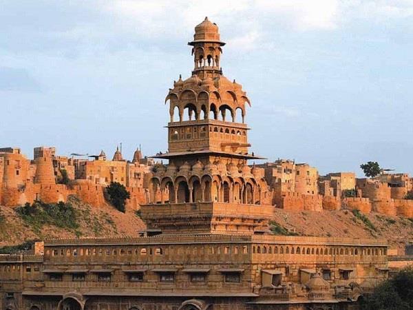 Mumbai and offbeat Rajasthan tailor made holiday