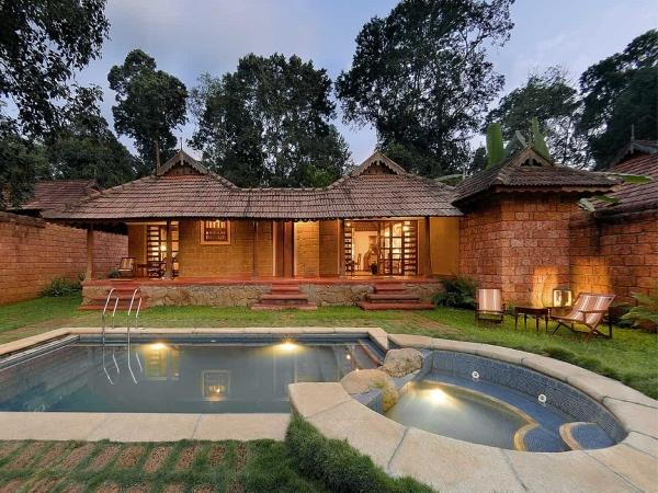 Karnataka tailormade holiday, India