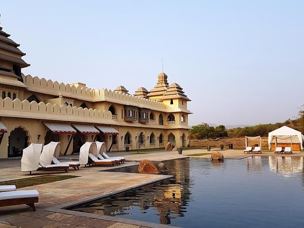 Karnataka tailormade holiday, India