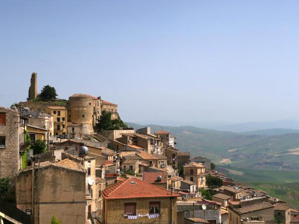 Magna Via Francigena walking holiday in Sicily