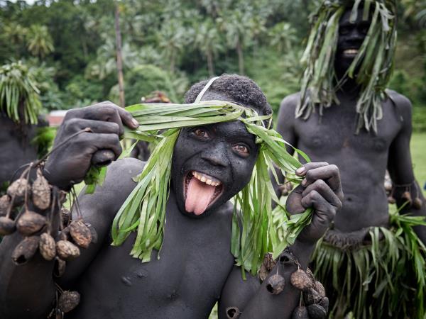 Melanesia cruise, history and wildlife cruise