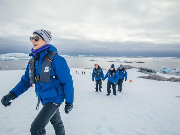 Antarctic cruise with the World Wildlife Fund