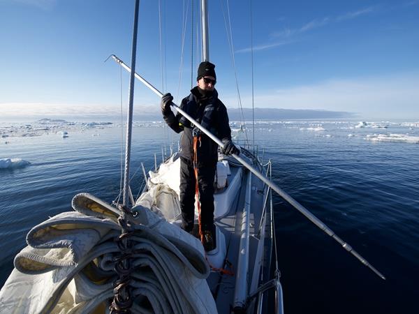 Svalbard sailing holiday