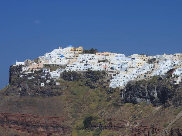 Santorini and Naxos walking holiday in Greece