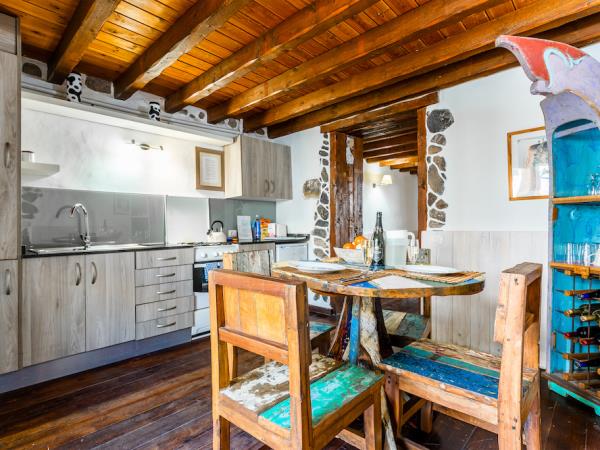 Lanzarote villa holiday, Fisherman's Cottage, Canary Islands