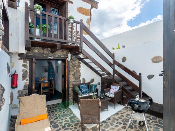 Lanzarote villa holiday, Fisherman's Cottage, Canary Islands