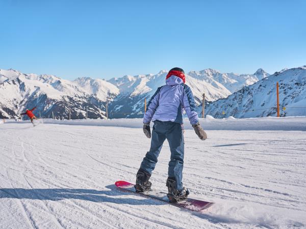 Snowboard and yoga holiday in Austria