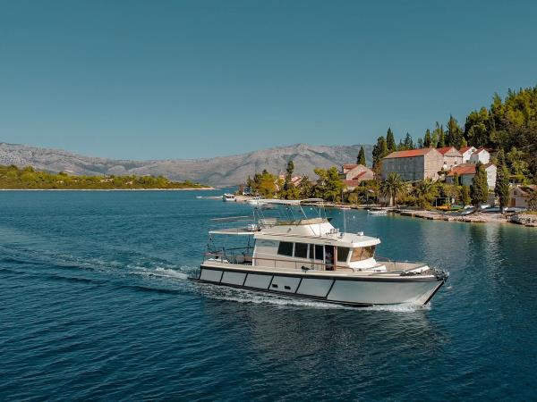 Croatia sailing holiday, land based accommodation