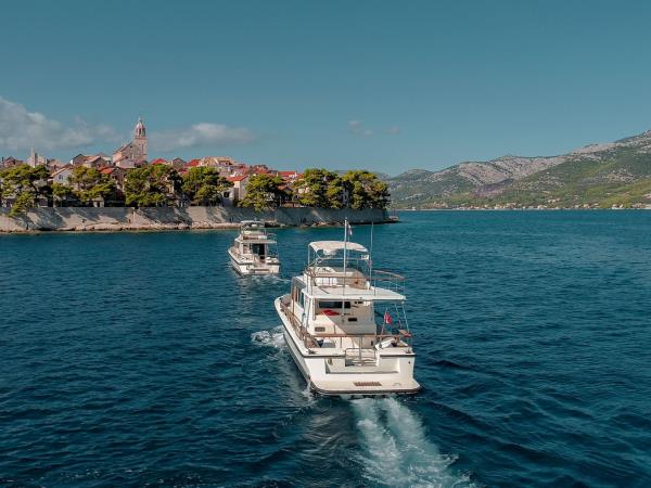 Croatia motor yacht cruising holiday