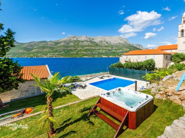 Croatia motor yacht cruising holiday