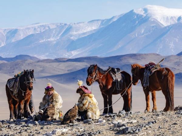 Eagle hunter homestay in Mongolia