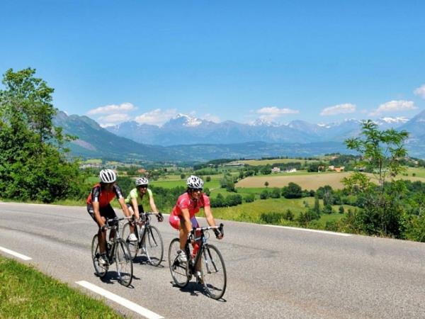 Provence Alps cycling holiday in France