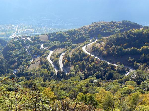 Cycling Tour de France climbs in the South Alps