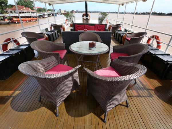 Mekong River cruise to Angkor Wat, Cambodia