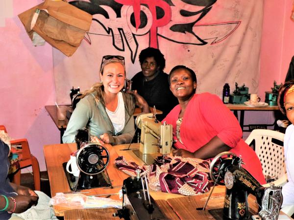 Kenya cultural holiday, support community projects