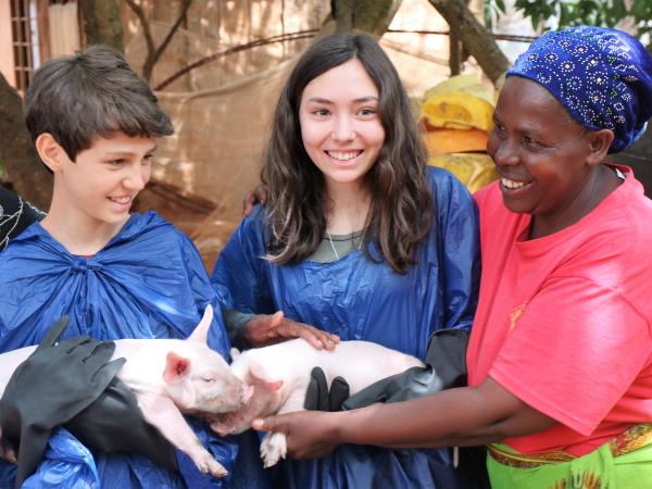 Kenya cultural holiday, support community projects