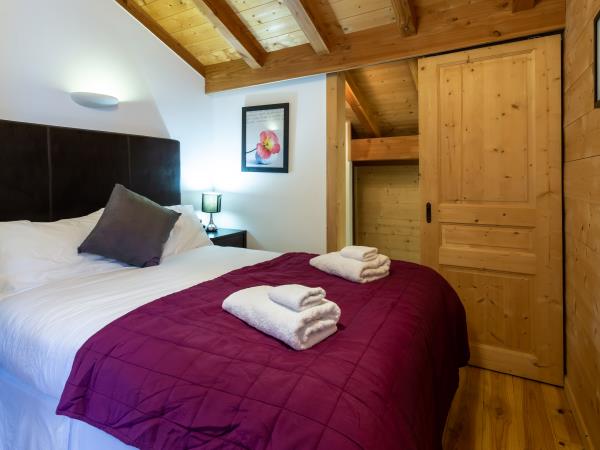 French Alps guided walking holidays