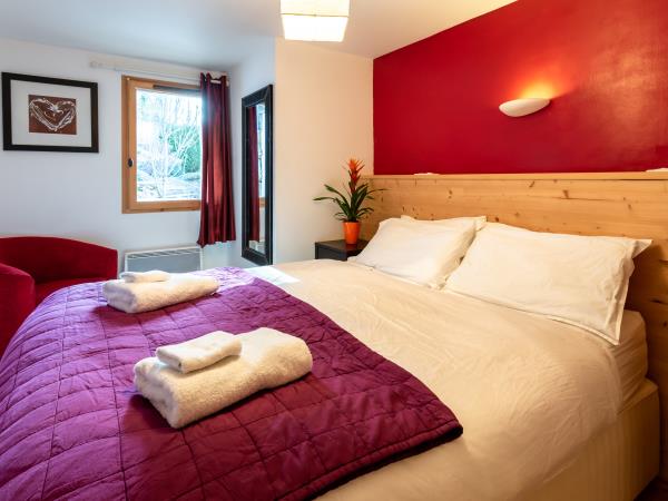 French Alps guided walking holidays