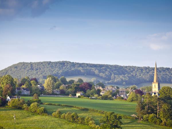 The Cotswold Way walking holiday in England