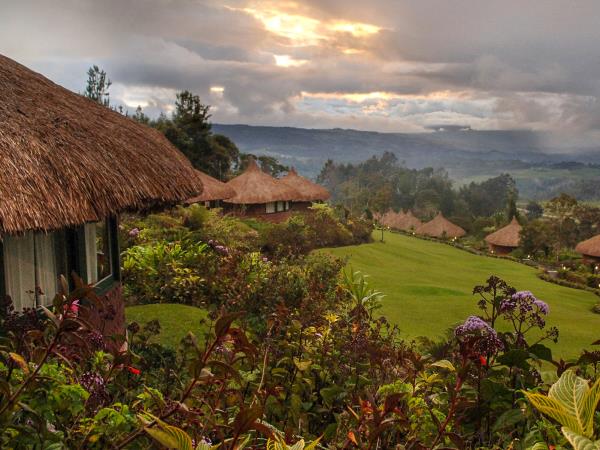 Papua New Guinea culture & history expedition