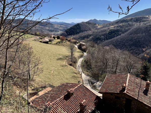 Catalan Pyrenees walking holiday