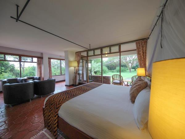 Kenya safari with a beach stay