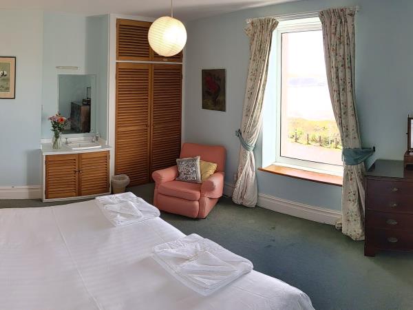 Cornwall wellness and yoga retreat